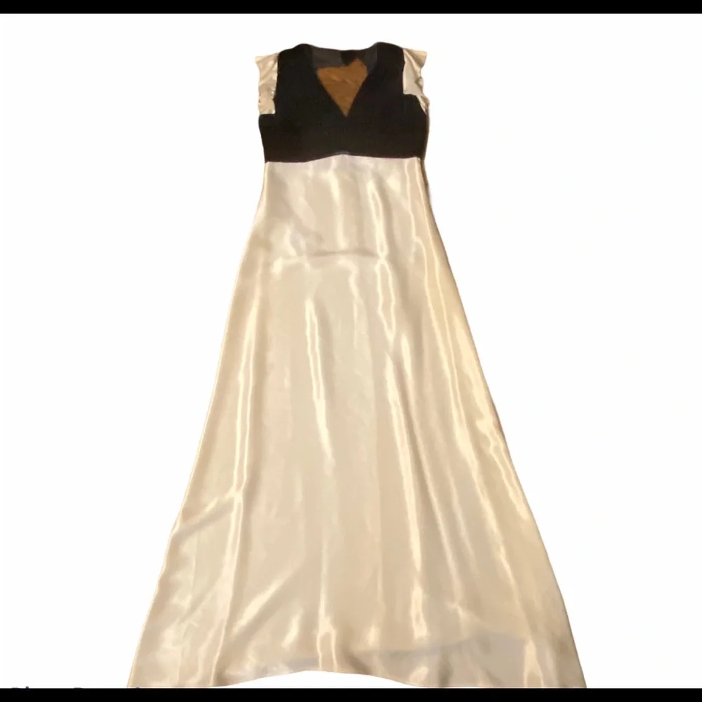 1950’s Vintage Elegant Green Velvet & Satin Formal Gown With Cutout Back, Medium - Picture 3 of 15